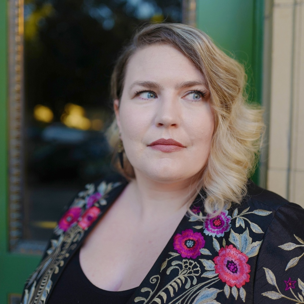 Meet your Posher, Elizabeth